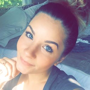 Meet your Posher, Brianna